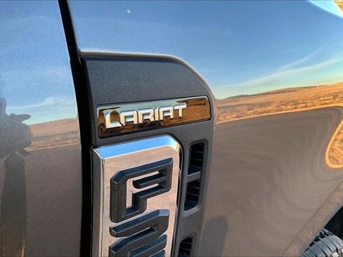 Used 2025 Ford F250 Lariat w/ Chrome Package image 25