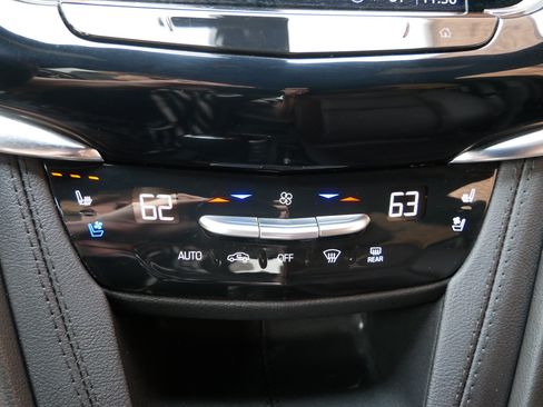 Certified 2024 Cadillac XT6 Premium Luxury AWD/4WD image 19