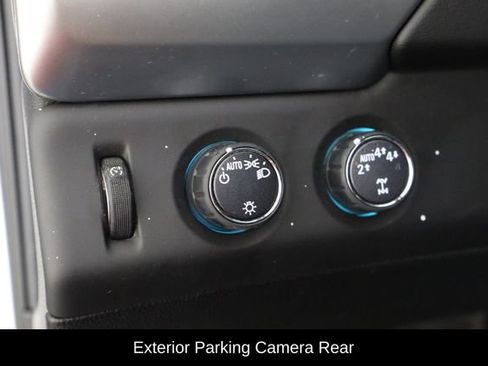 Used 2017 Chevrolet Tahoe 4WD image 20