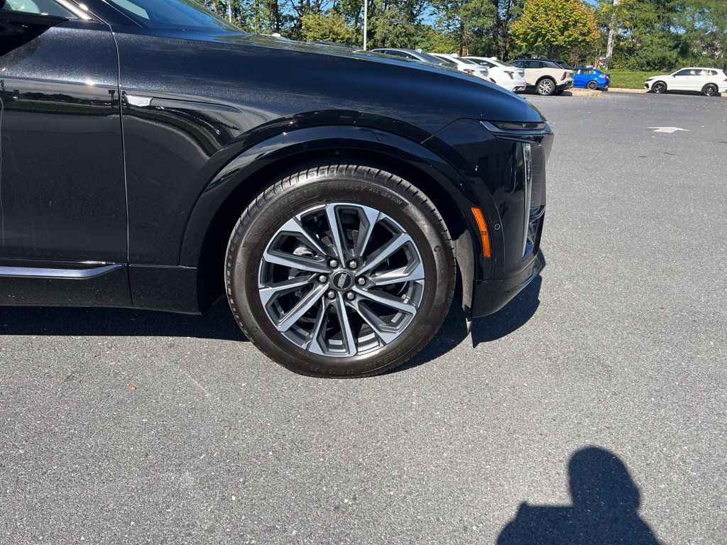 Certified 2024 Cadillac Lyriq Sport AWD/4WD image 35