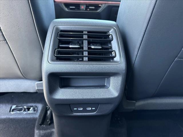 New 2026 Volkswagen Tiguan SE R-Line FWD image 20