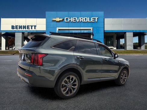 Used 2021 Kia Sorento EX w/ EX AWD X-Line Package image 6