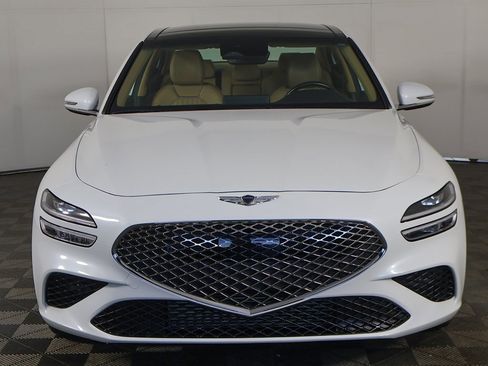 Used 2022 Genesis G70 2.0T w/ Prestige Package image 13