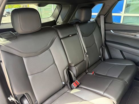 Used 2024 Cadillac XT5 Sportv w/ Technology Package AWD/4WD image 24