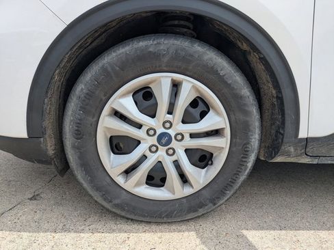 Used 2022 Ford Escape S image 19