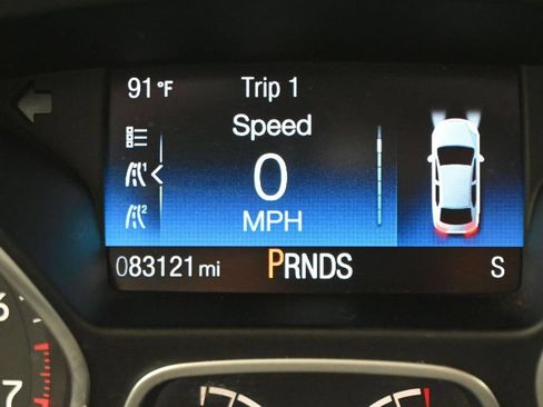 Used 2016 Ford Focus SE w/ SE Sport Package FWD image 15