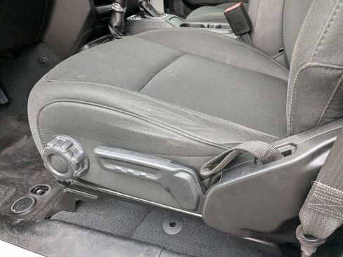 Used 2022 Jeep Gladiator Willys image 13