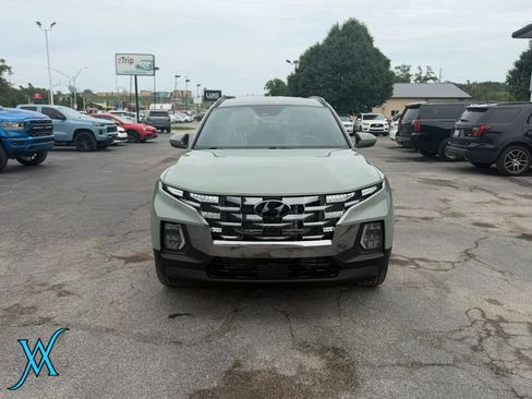 Used 2023 Hyundai Santa Cruz Limited AWD/4WD image 2