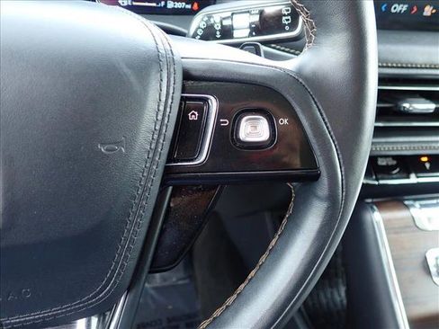 Used 2025 Lincoln Aviator Reserve w/ Illumination Package AWD/4WD image 15