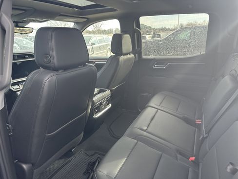 Used 2023 GMC Sierra 1500 Denali w/ Denali Reserve Package image 9