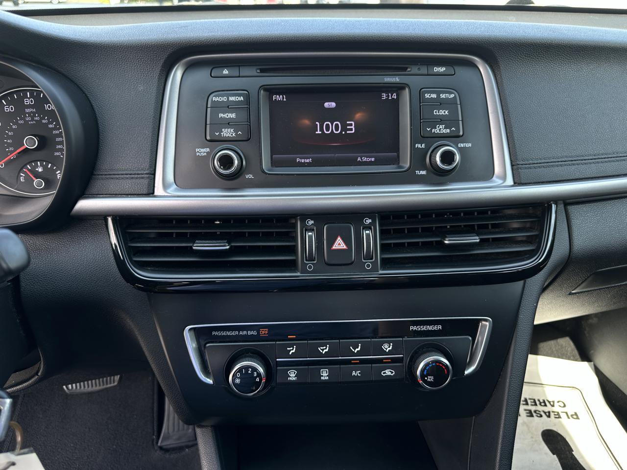 Used 2017 Kia Optima LX FWD image 15