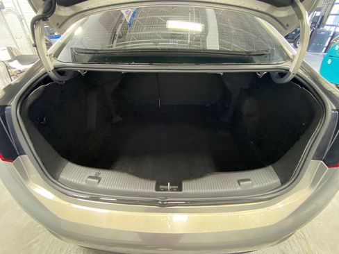 Used 2018 Chevrolet Cruze Premier w/ Premier True North Edition FWD image 32