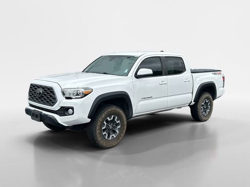 Used 2021 Toyota Tacoma TRD Off-Road w/ Technology Package AWD/4WD image 27