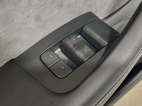 Used 2022 Tesla Model 3 Long Range image 42