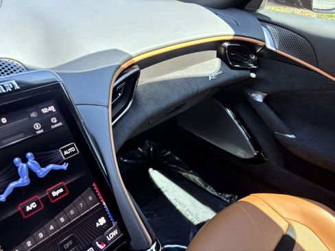 Used 2022 Ferrari Roma RWD image 45