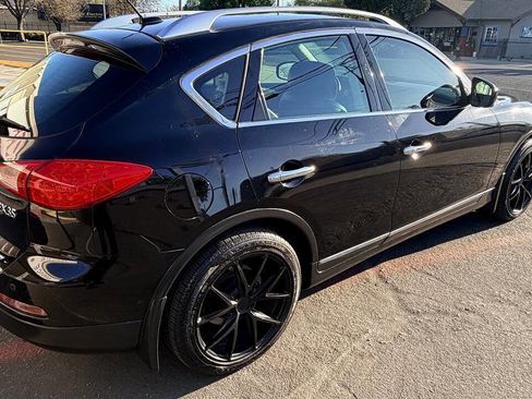 Used 2012 INFINITI EX35 Journey w/ Premium Pkg image 8