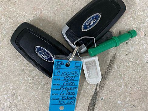 Used 2021 Ford Explorer XLT w/ Class III Trailer Tow Package image 23