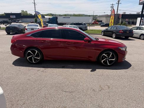 Used 2019 Honda Accord Sport image 5