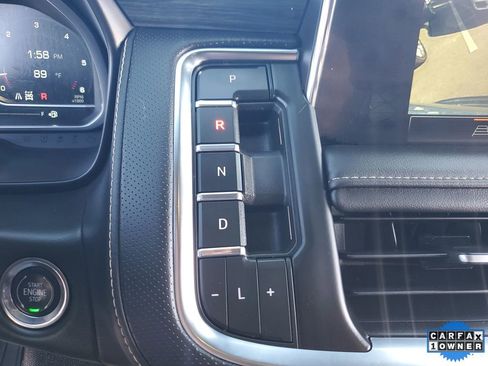 Used 2023 GMC Yukon SLT image 32