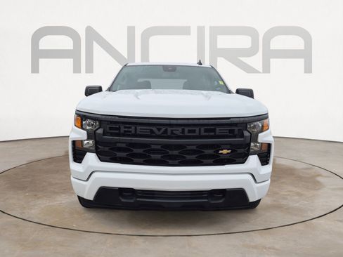 Used 2022 Chevrolet Silverado 1500 Custom image 4