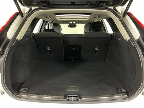 Certified 2024 Volvo XC60 B5 Plus w/ Climate Package AWD/4WD image 35