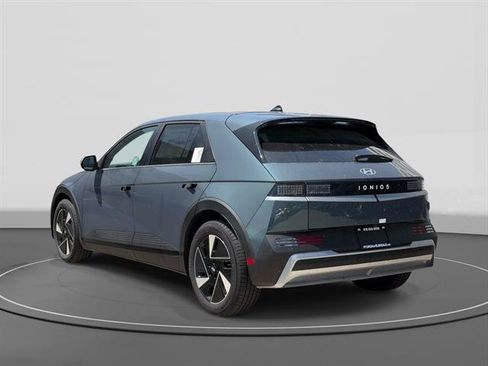 New 2026 Hyundai Ioniq 5 SE RWD image 5