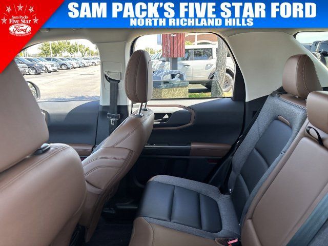 Used 2024 Ford Bronco Sport Outer Banks w/ Tech Package AWD/4WD image 14