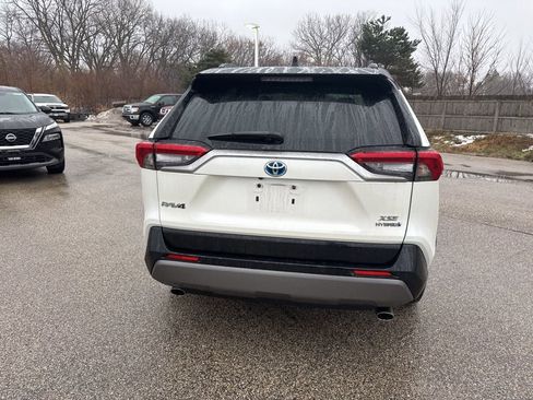 Used 2019 Toyota RAV4 XSE image 4