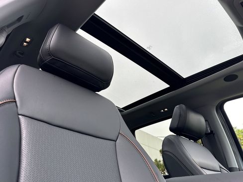 New 2026 Ford F250 Lariat w/ Black Appearance Package image 15