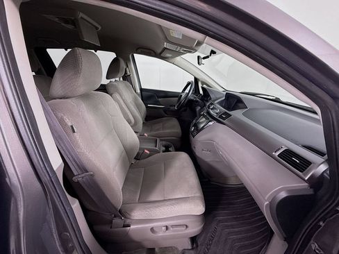 Used 2016 Honda Odyssey SE image 28