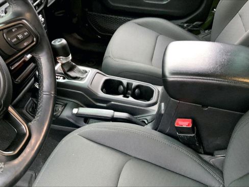 Used 2021 Jeep Wrangler Willys image 13
