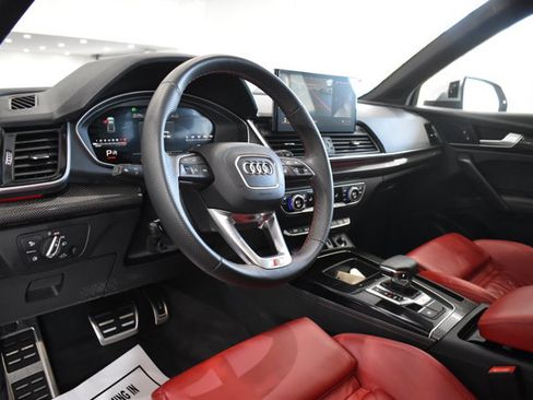 Certified 2025 Audi SQ5 Premium Plus w/ Premium Plus Package image 15