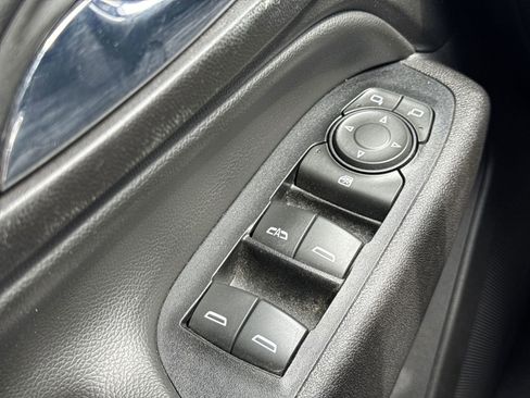 Used 2018 Chevrolet Equinox LT image 15