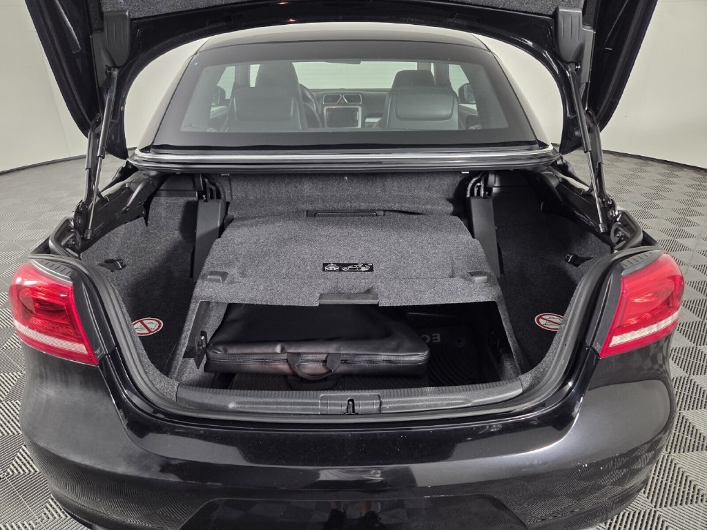 Used 2016 Volkswagen Eos Komfort FWD image 26