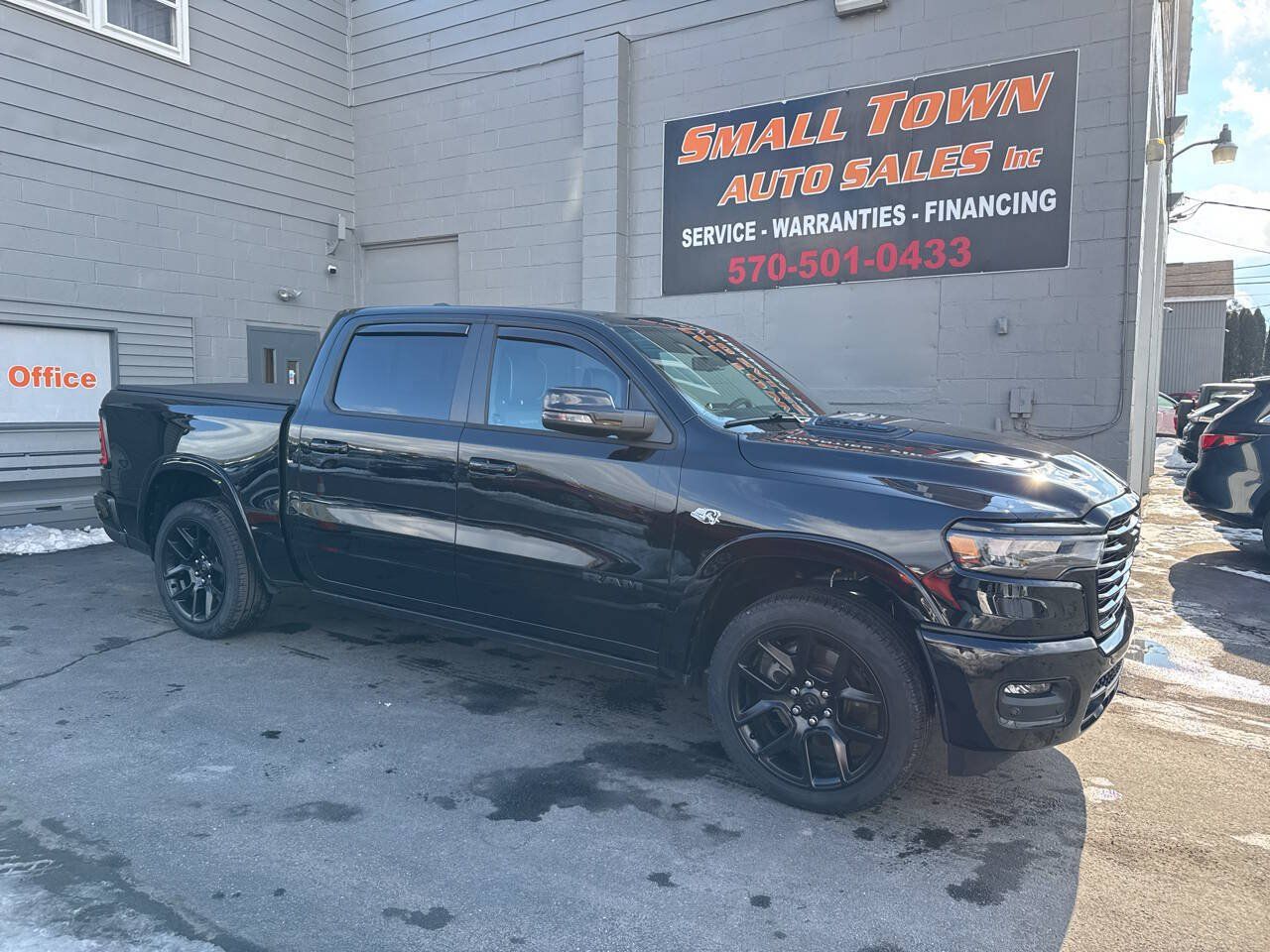 Used 2026 RAM 1500 Laramie w/ Night Edition AWD/4WD image 2