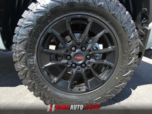 Used 2025 Toyota Tundra Limited w/ TRD Off-Road Package AWD/4WD image 21
