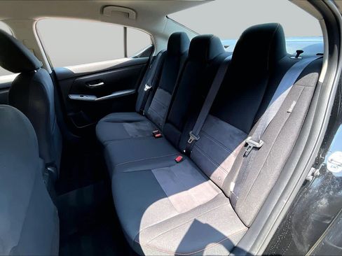 Certified 2025 Nissan Sentra SR w/ Midnight Edition FWD image 20