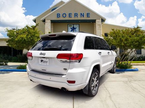 Used 2019 Jeep Grand Cherokee Overland RWD image 5