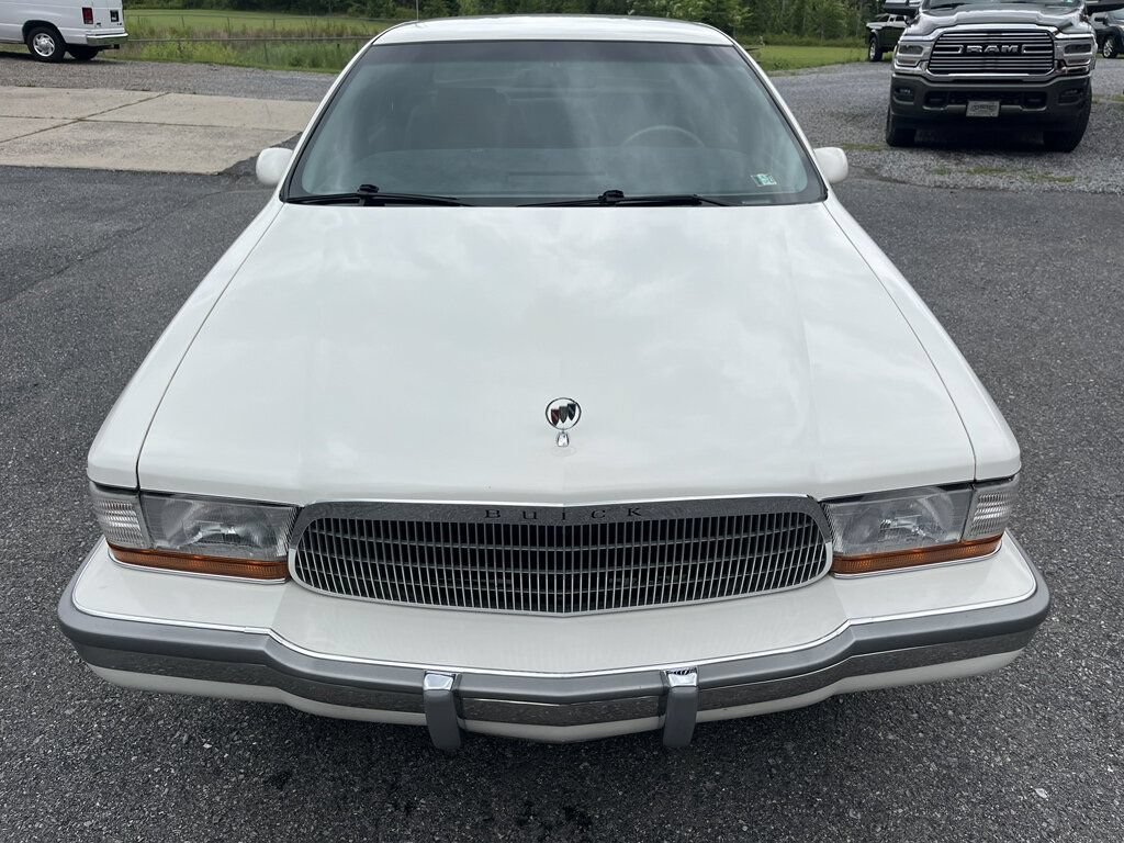 Used 1992 Buick Roadmaster Sedan RWD image 10