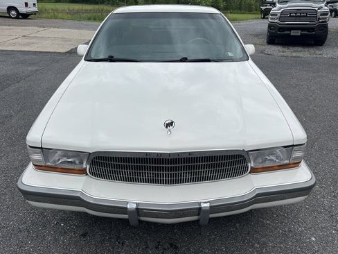Used 1992 Buick Roadmaster Sedan RWD image 10