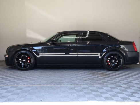 Used 2006 Chrysler 300 SRT8 w/ SRT Option Group II RWD image 8
