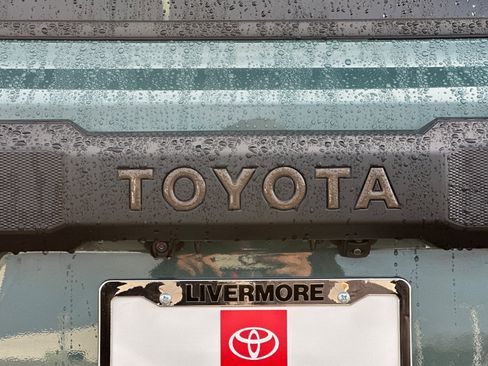 Used 2025 Toyota 4Runner TRD Off-Road Premium image 51