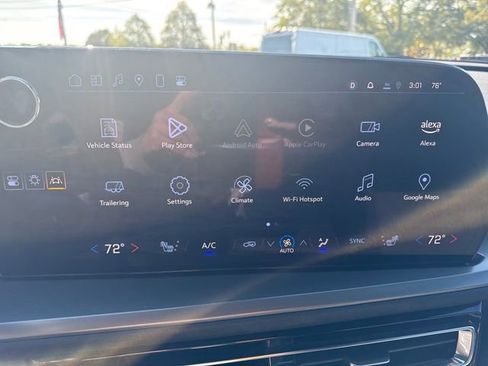 Certified 2025 Chevrolet Traverse LT image 4