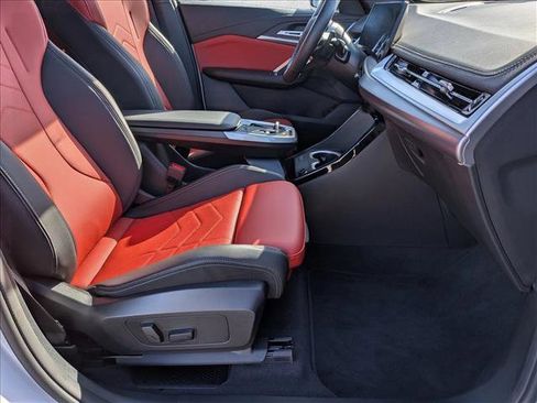 Used 2025 BMW X1 xDrive28i image 21