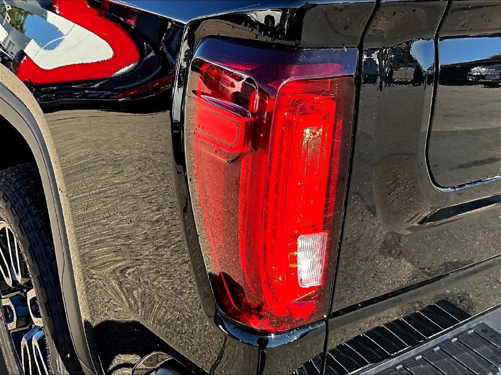 Used 2026 GMC Sierra 1500 AT4 w/ AT4 Premium Package AWD/4WD image 26