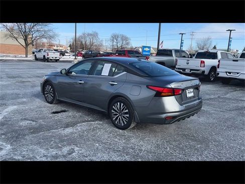 Used 2023 Nissan Altima 2.5 SV image 6