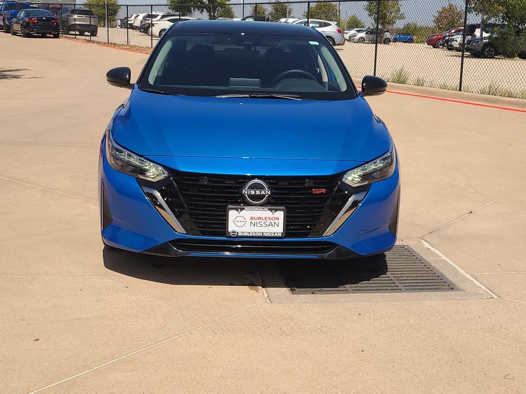 Certified 2025 Nissan Sentra SR FWD image 5