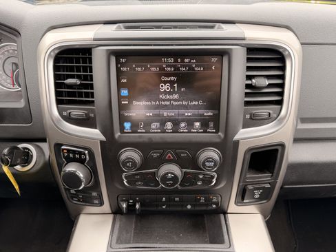 Used 2017 RAM 1500 Big Horn AWD/4WD image 18