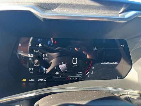 New 2026 GMC Canyon Elevation w/ Convenience Package image 11