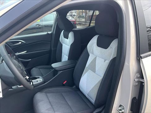 New 2026 Chevrolet Trax RS w/ Driver Confidence Package FWD image 11